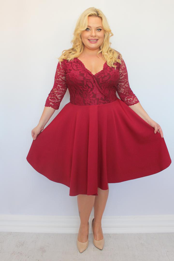 Sukienka Daniella rozkloszowana ekskluzywna kopertowy dekolt koronka bordo kwiatki