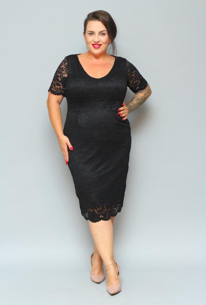 Sukienka Laura ołówkowa koronkowa dekolt V czarna kwiatki