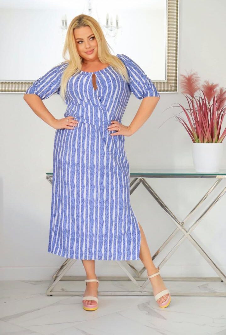 Sukienka Febia regulowany dekolt miła w dotyku dzianina niebieskie paski
