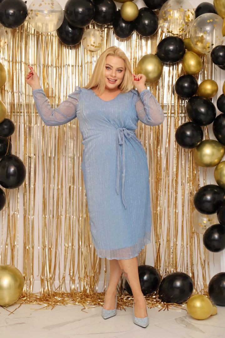 Sukienka Bonita tiulowa z lekkim połyskiem midi wiązana w pasie błękitna - obrazek 4