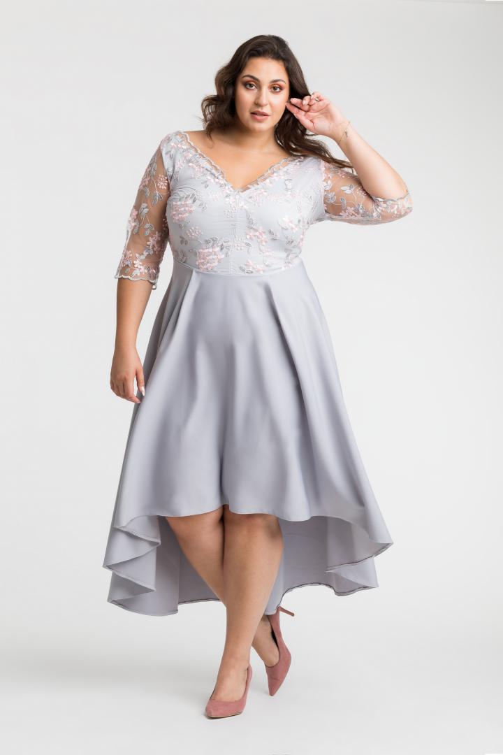 Sukienka Fiorella asymetryczna rozkloszowana kopertowy dekolt koktajlowa koronka kwiatki pudrowy róż popiel WYPRZEDAŻ ostatnie sztuki 40 i 42