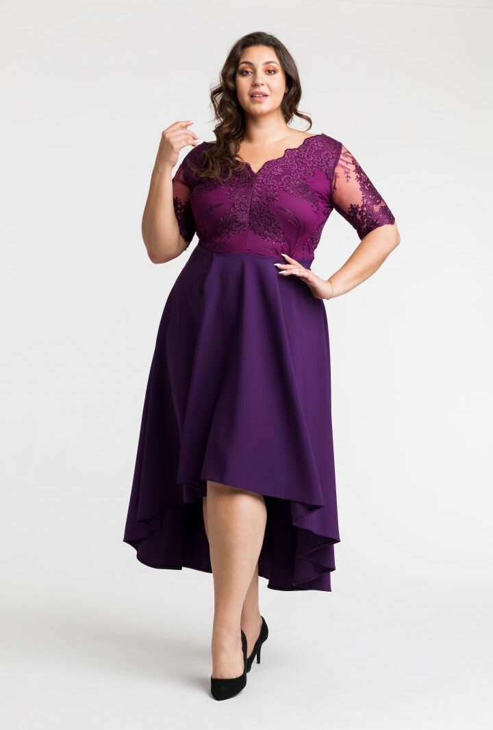 Sukienka Layla asymetryczna rozkloszowana kopertowy dekolt ekskluzywna koronka fioletowa