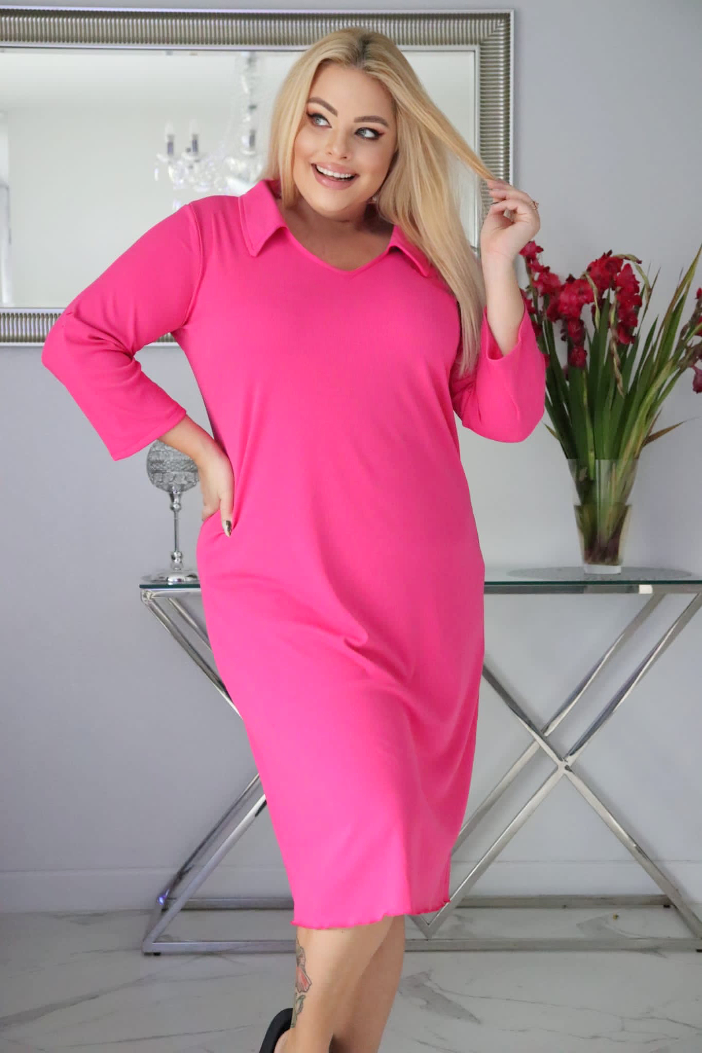 Sukienka Galina dzianina z kołnierzykiem amarantowa